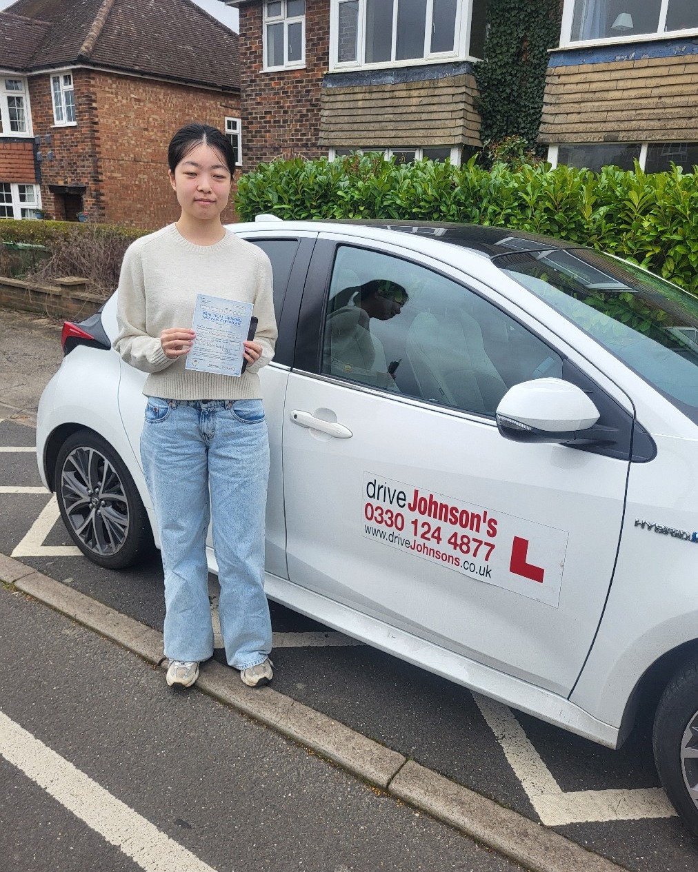 driving test pass photo of Chloe Chen
