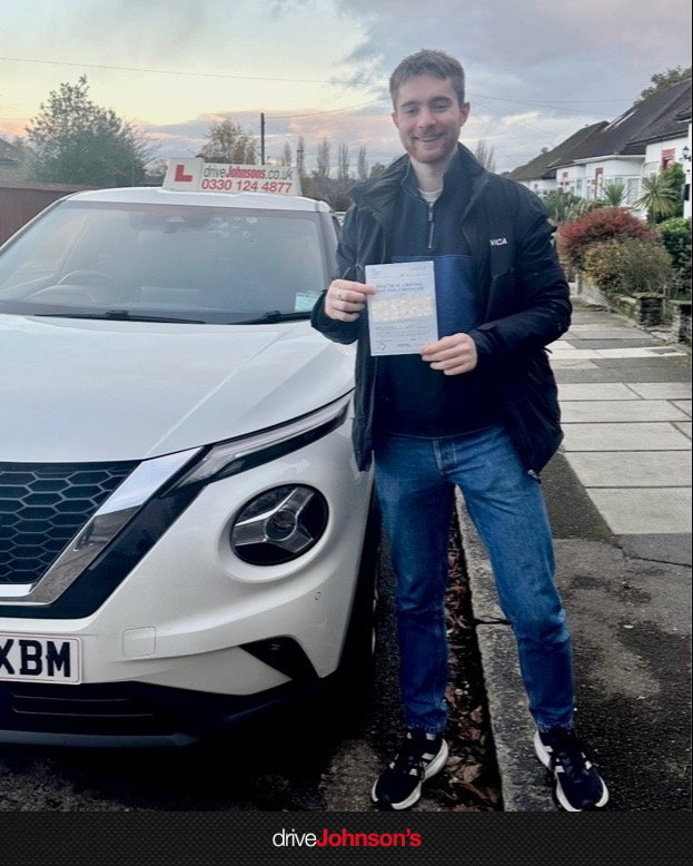 Max Hallows Pass Photo