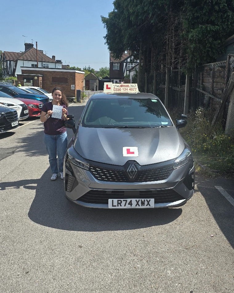 Emine Gündüz driving test pass photo of Emine Gündüz