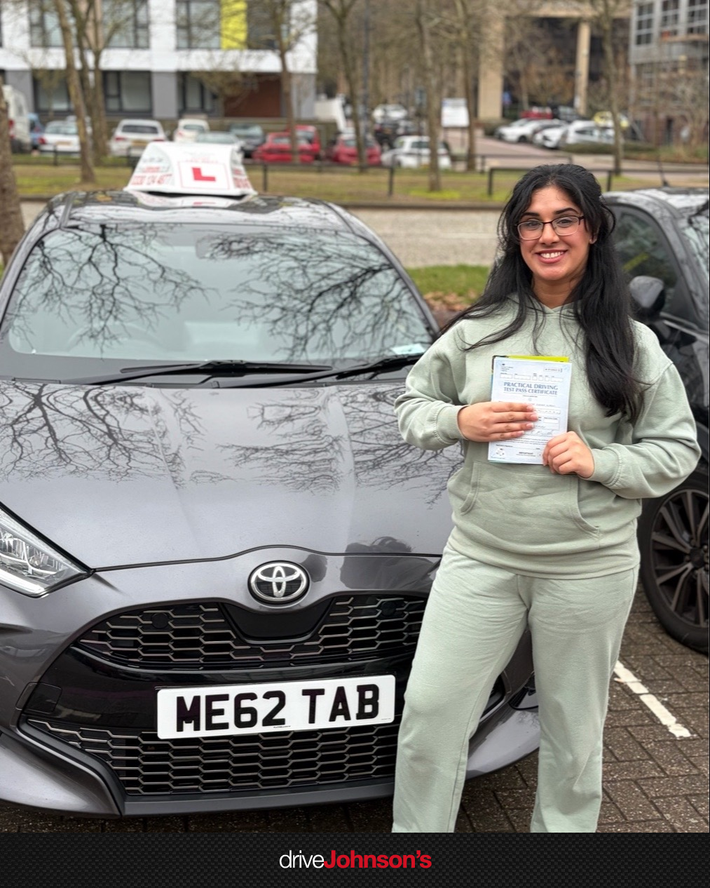 Umay Naqvi Pass Photo