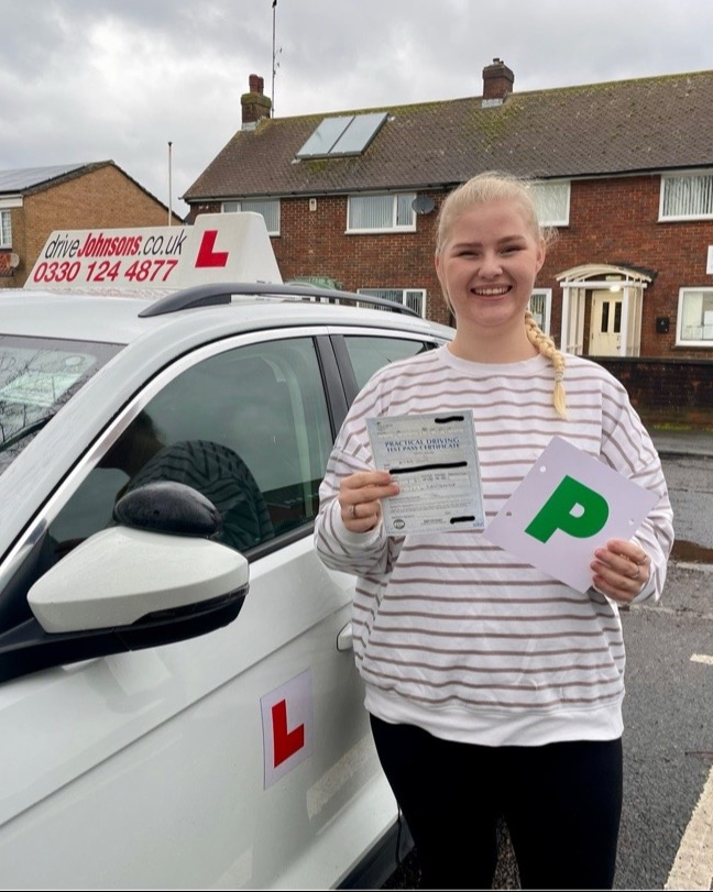 driving test pass photo of Abbie Vine