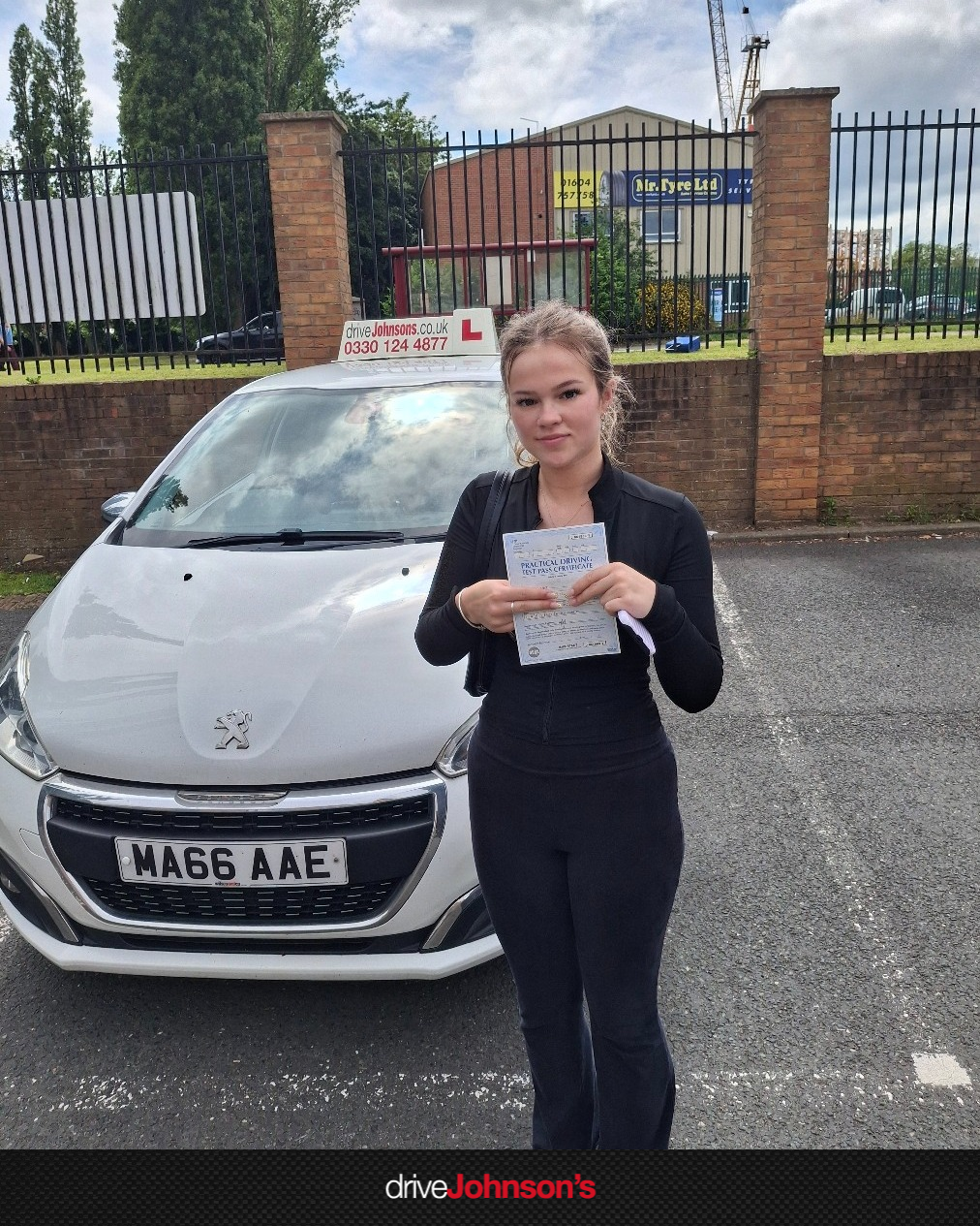 Chloe biggs Pass Photo