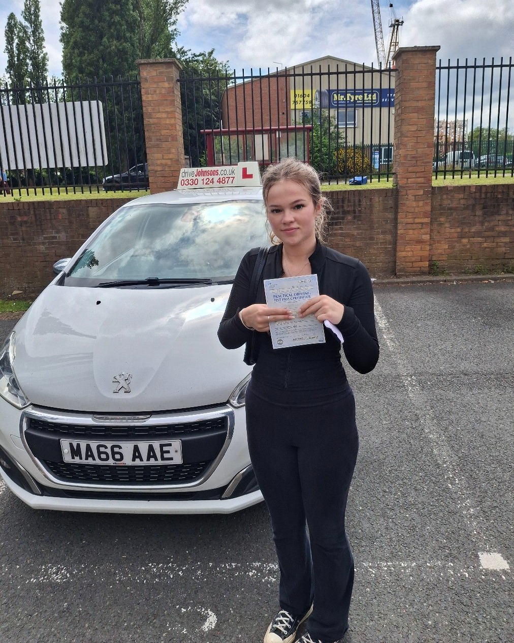 Chloe biggs Pass Photo