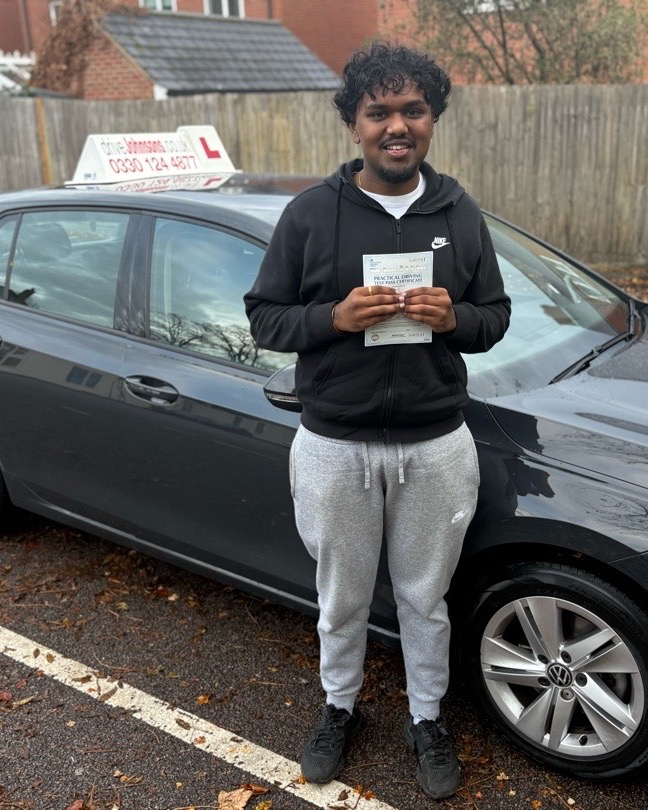 Varnesh Sathiythasan Pass Photo