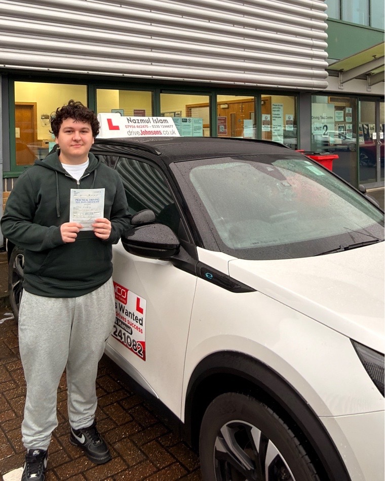 Elton Krasniqi Pass Photo