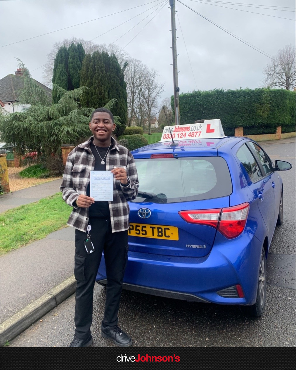 Victor Mukaro Pass Photo