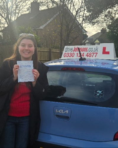 driving test pass photo of Leah Pearman