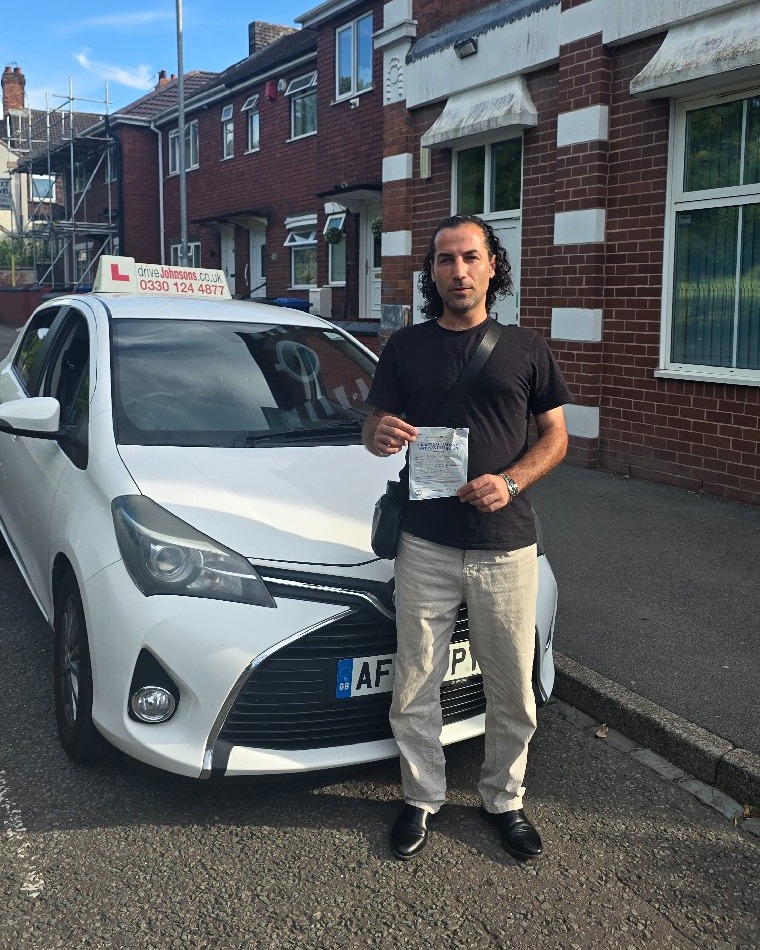 Mohammad Hajipour Pass Photo