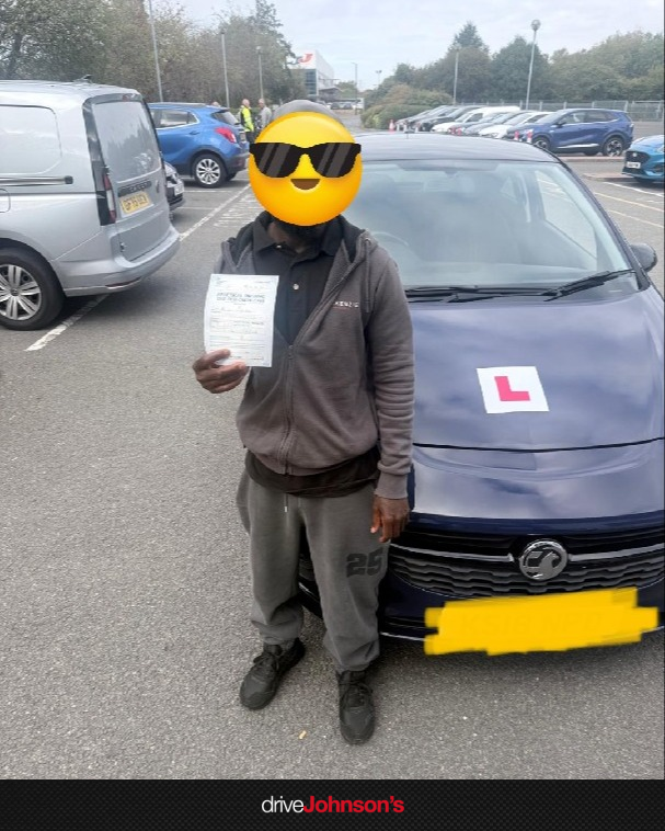 Alex Kissi Pass Photo
