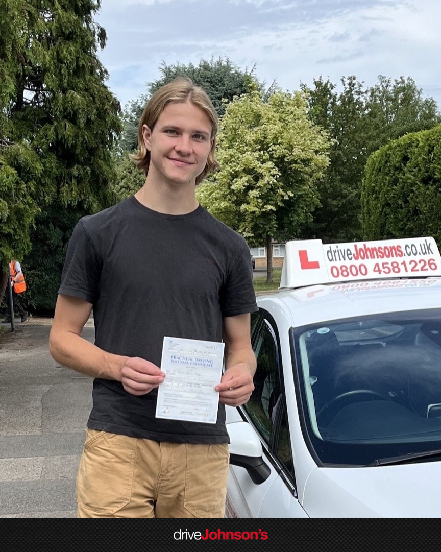 Ethan Skipp Pass Photo