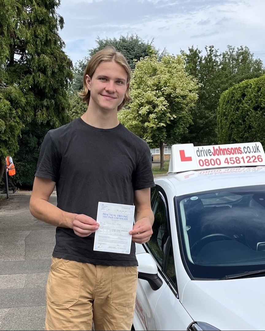 Ethan Skipp Pass Photo