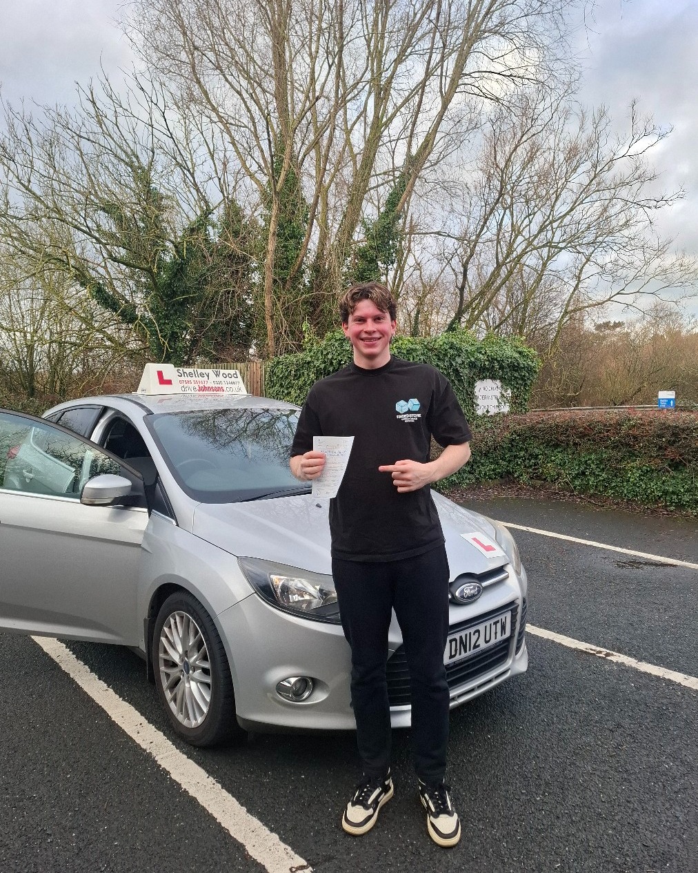 driving test pass photo of Harvey Morson Mills