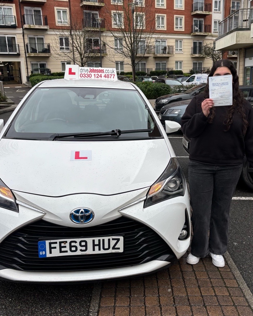 driving test pass photo of Mariam Saghir
