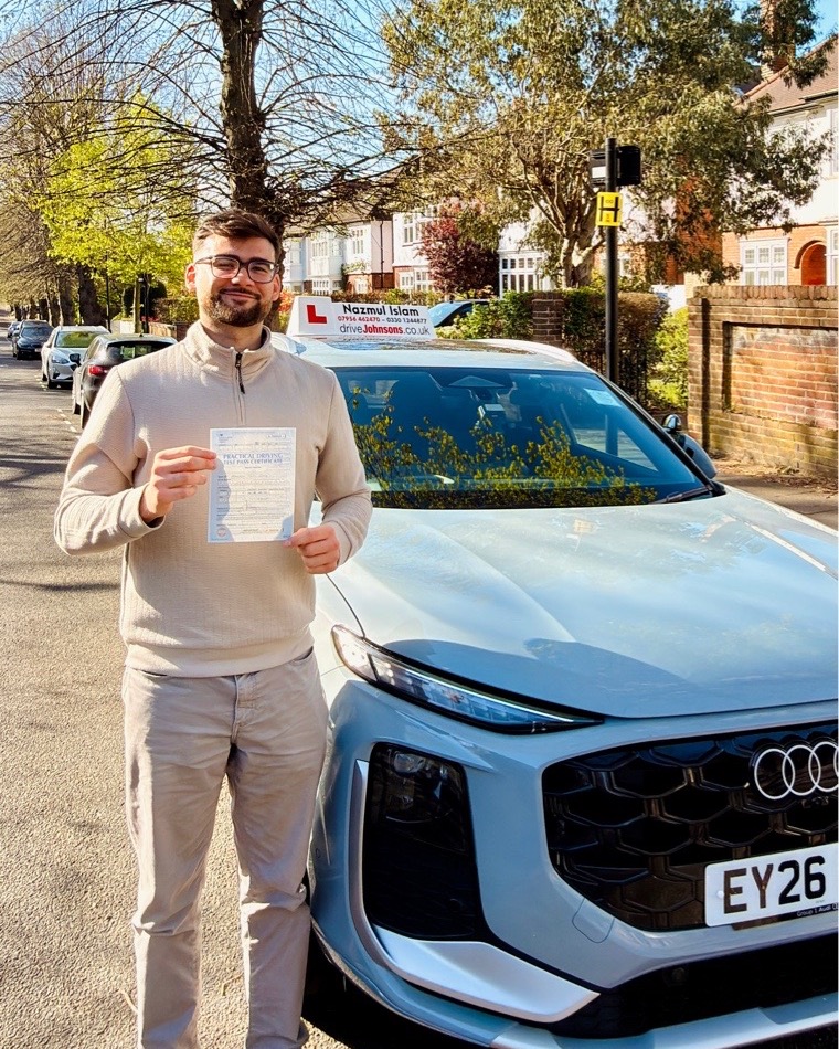 Hasan Kamil Pass Photo