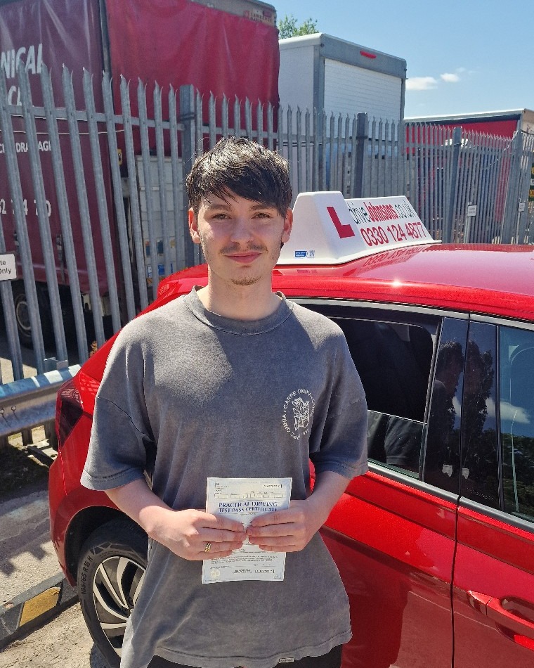 Mackenzie Drysdale driving test pass photo of Mackenzie Drysdale