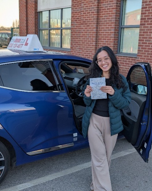 driving test pass photo of Fatin Ismail