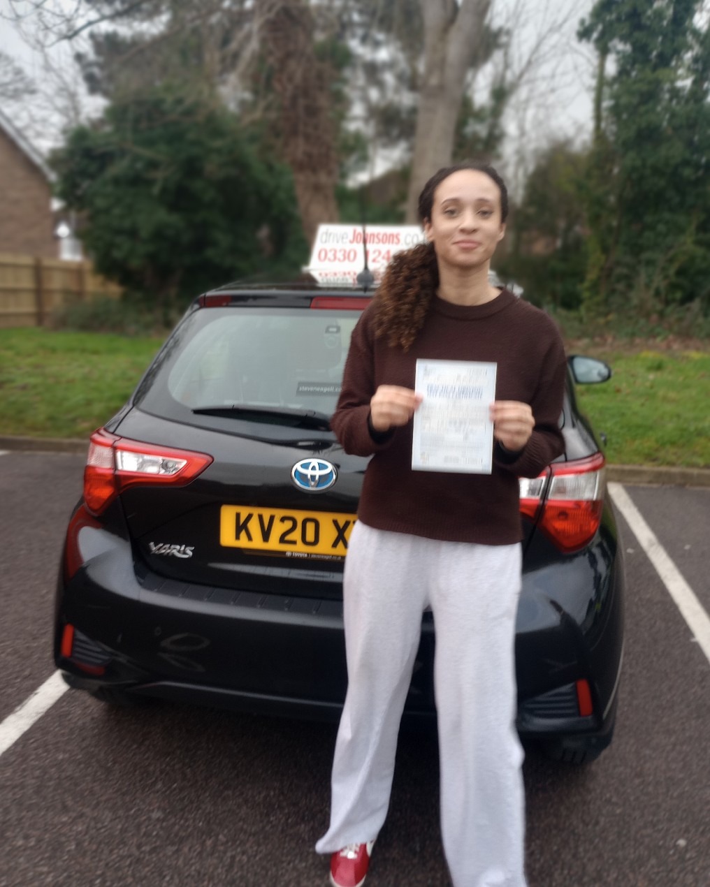 Elise Uzokwe Pass Photo