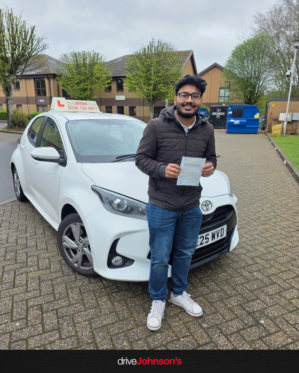 Munaeem Ahmad Pass Photo