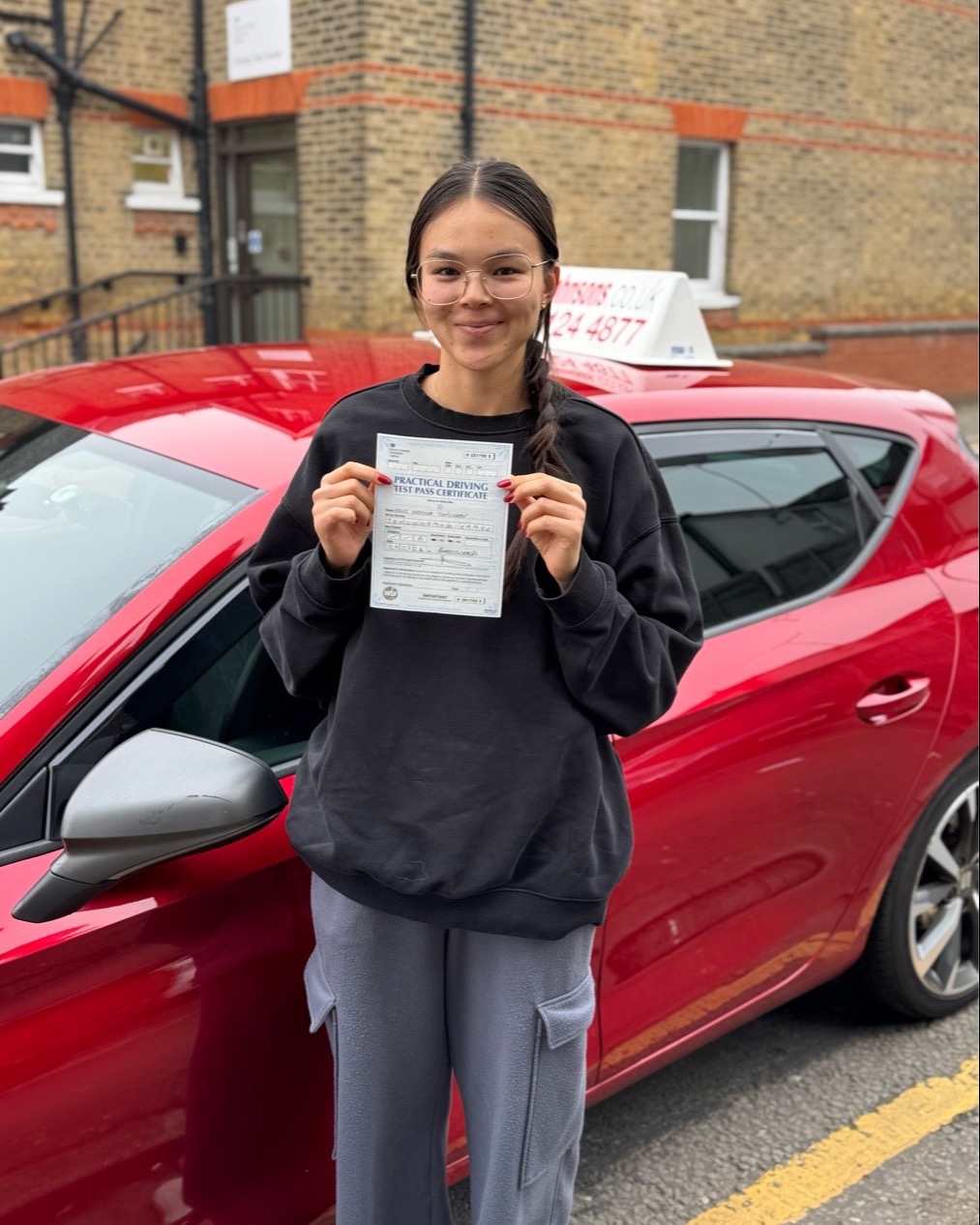 Kamila Tohlukov Pass Photo