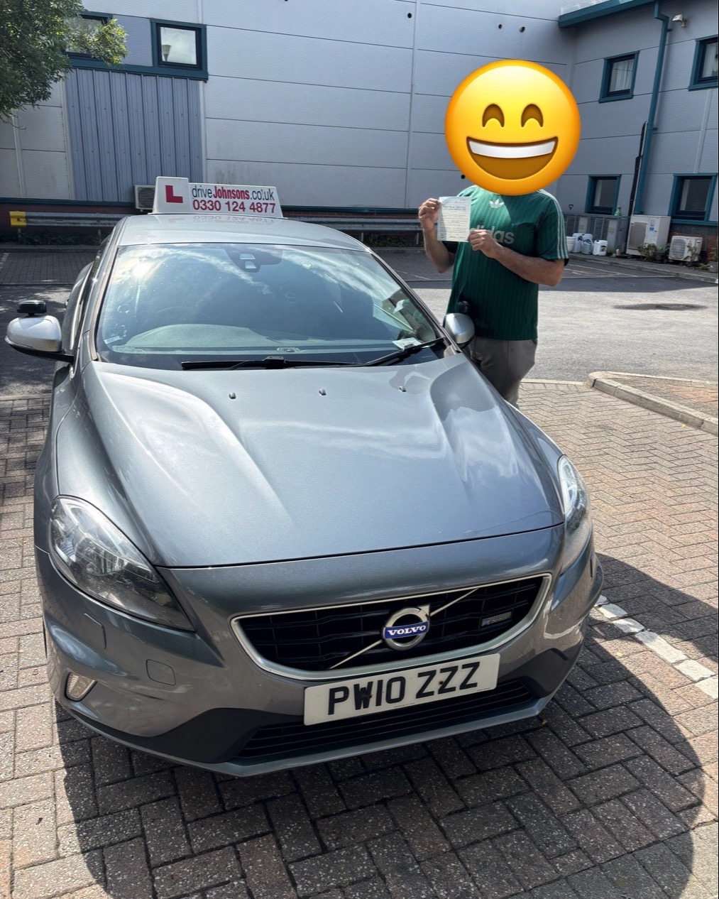 driving test pass photo of Zain Mughal