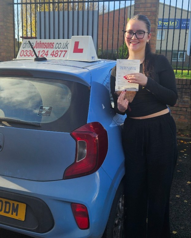 Ruby-grace chadwick Pass Photo