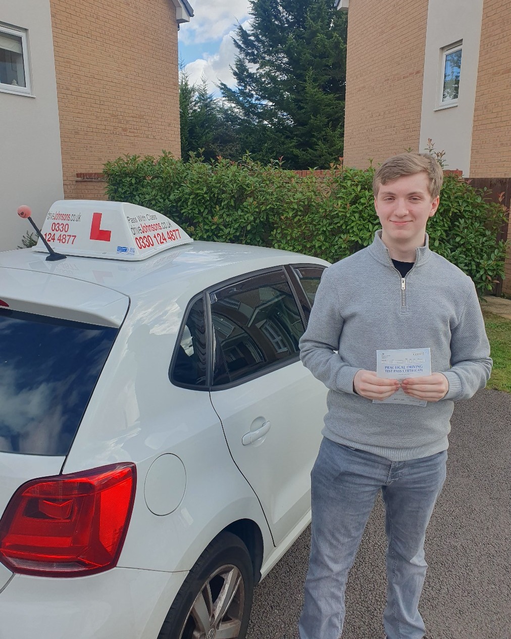 driving test pass photo of Josh Davy
