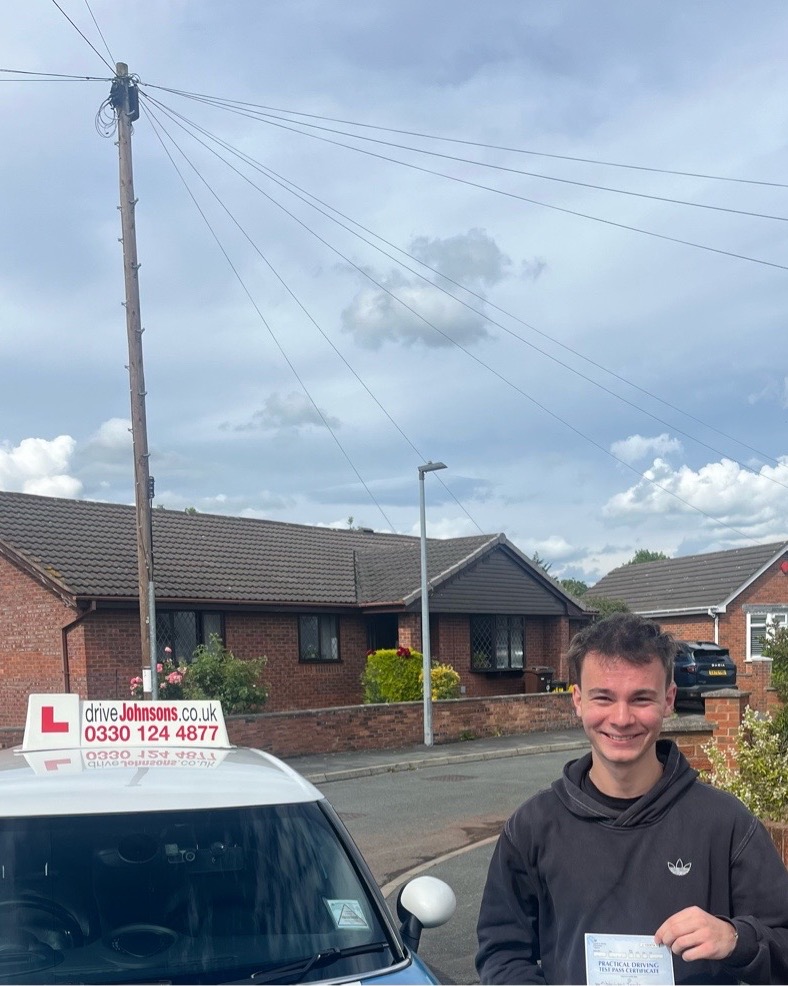 driving test pass photo of Mikolaj Taraska