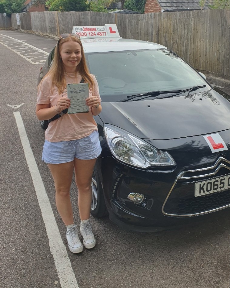 Melis Nazli driving test pass photo of Melis Nazli