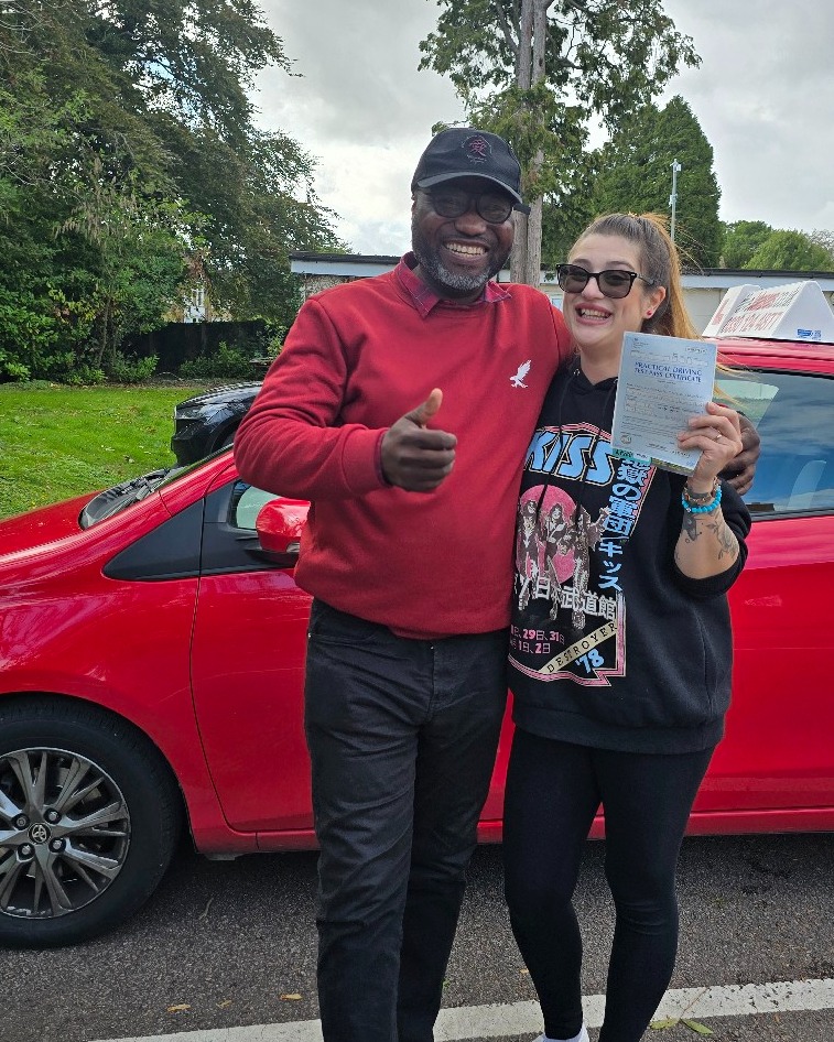 driving test pass photo of Andreea Caliment