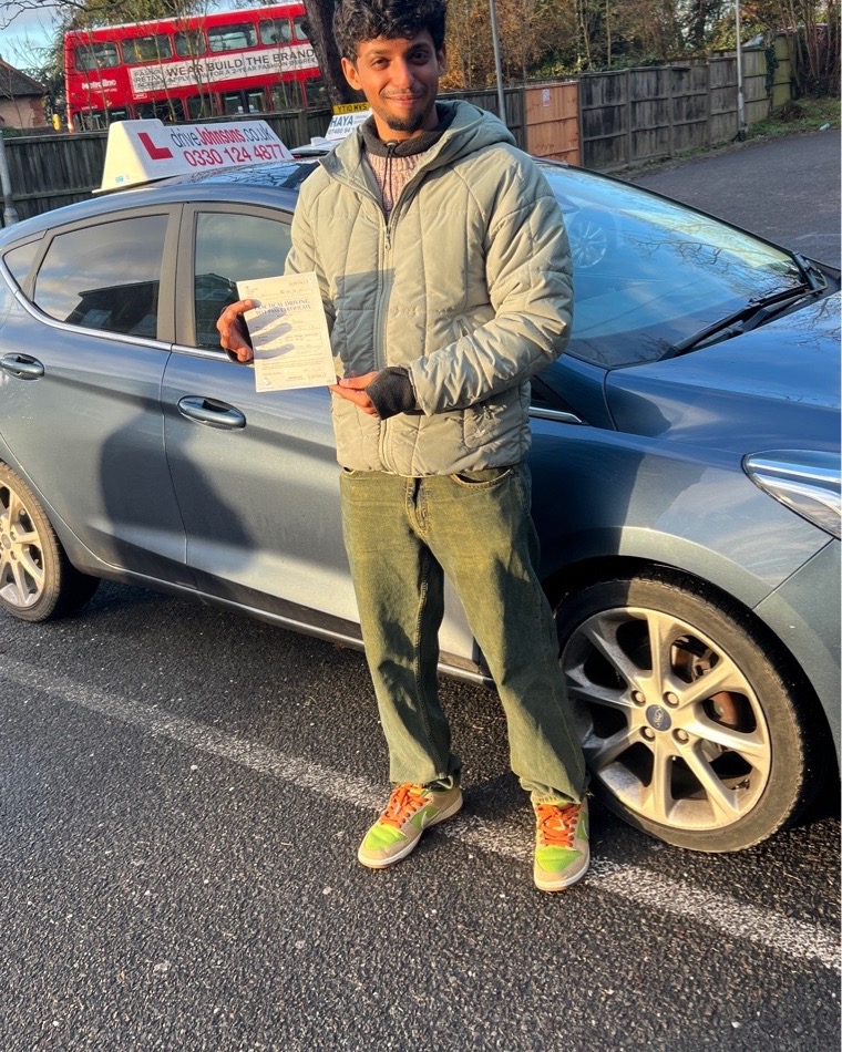 Manu Abraham Pass Photo