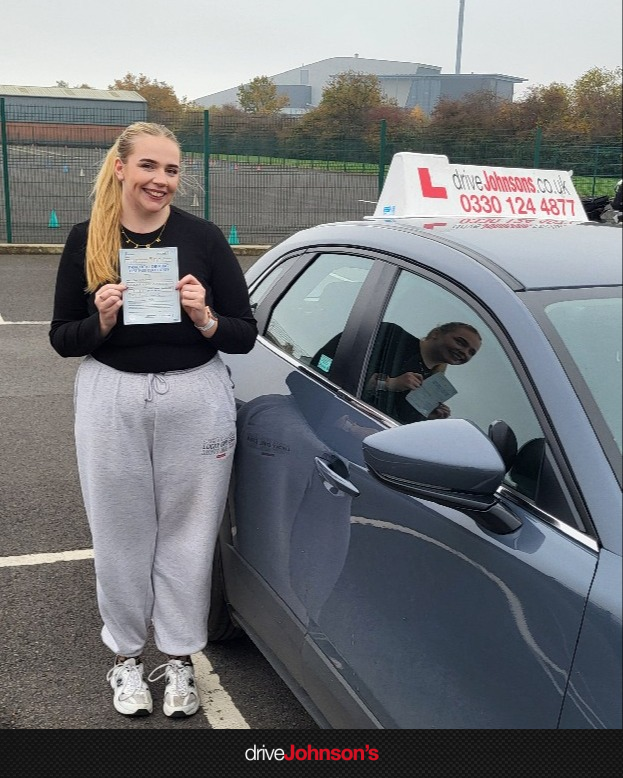 Holly Green Pass Photo