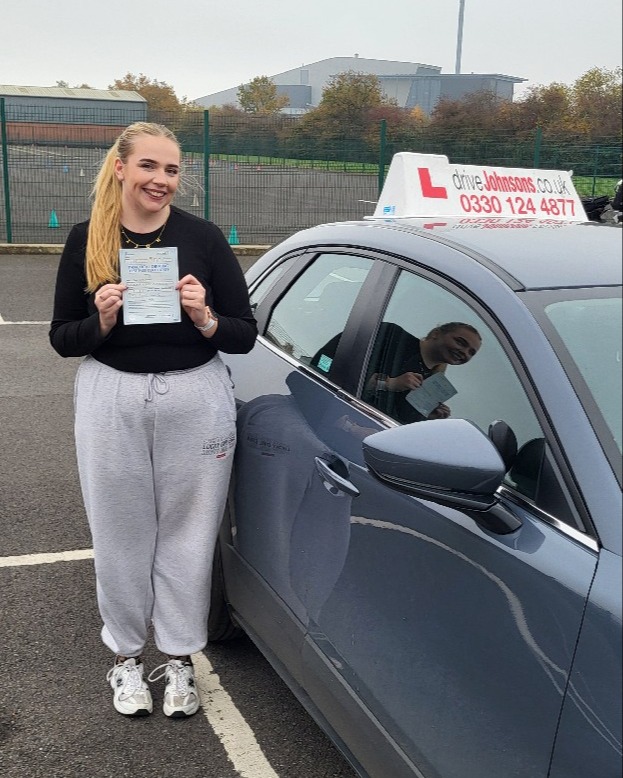 Holly Green Pass Photo