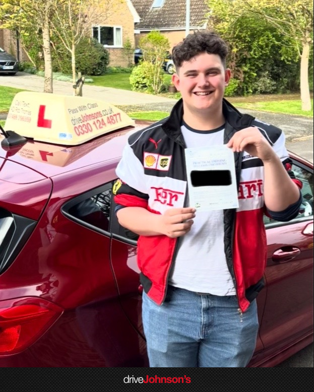 Finn Worthington Pass Photo