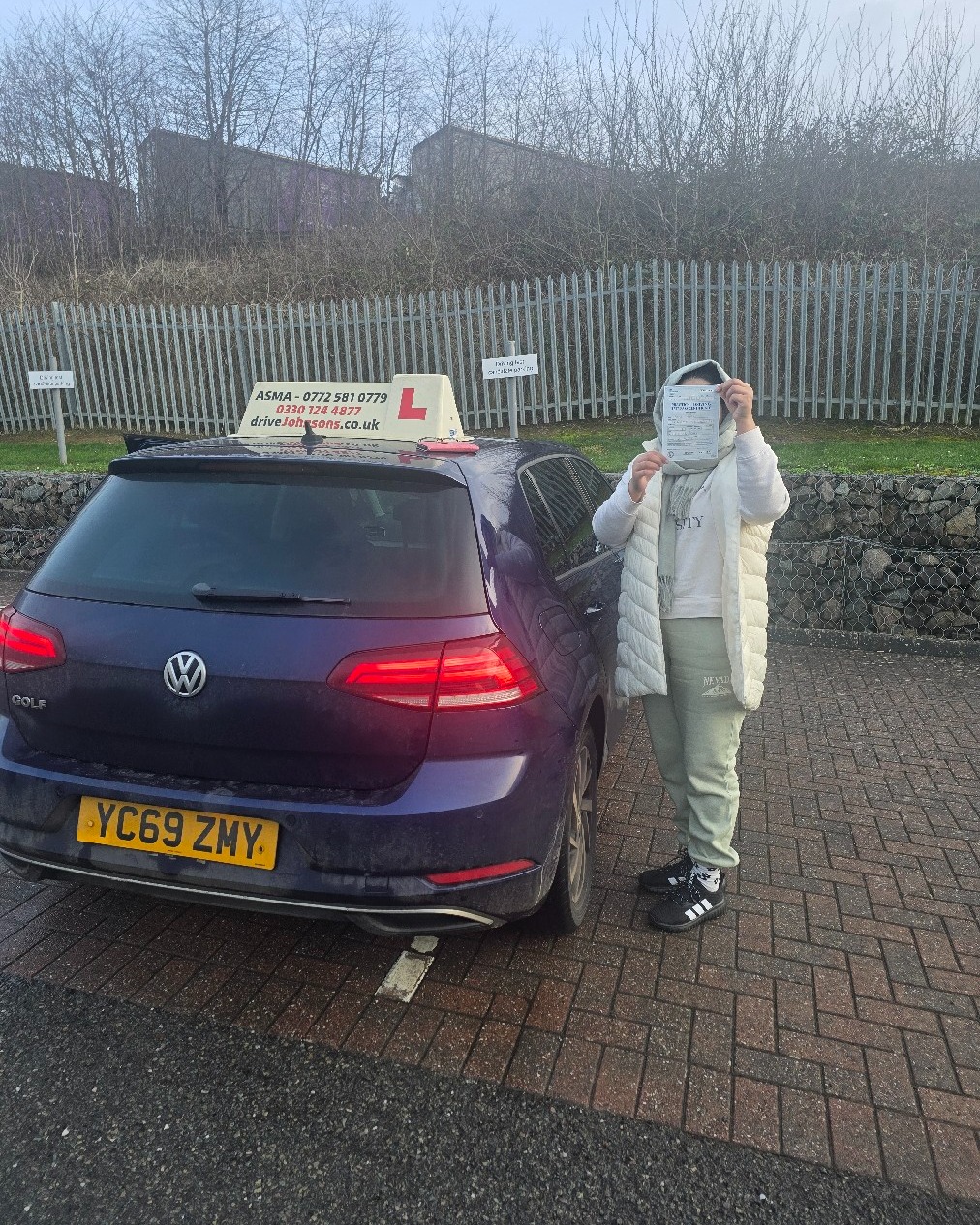 asma sahi Pass Photo