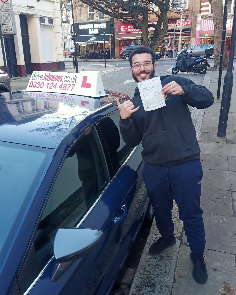 driving test pass photo of Pedro Melo