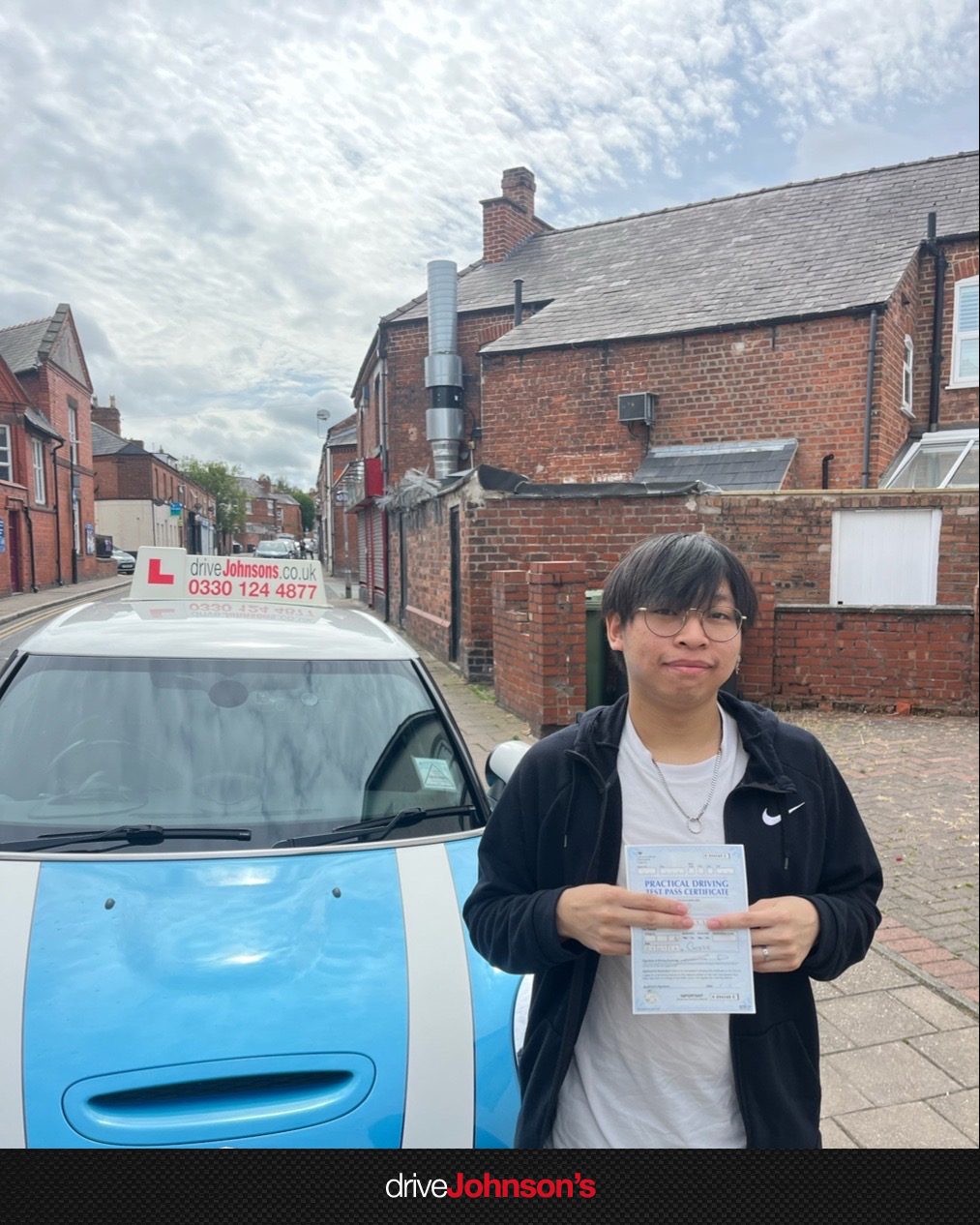 Devin Li Pass Photo