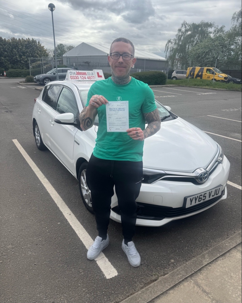 driving test pass photo of Shaun Barter