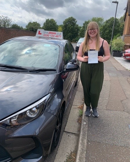 driving test pass photo of Lucy Richardson