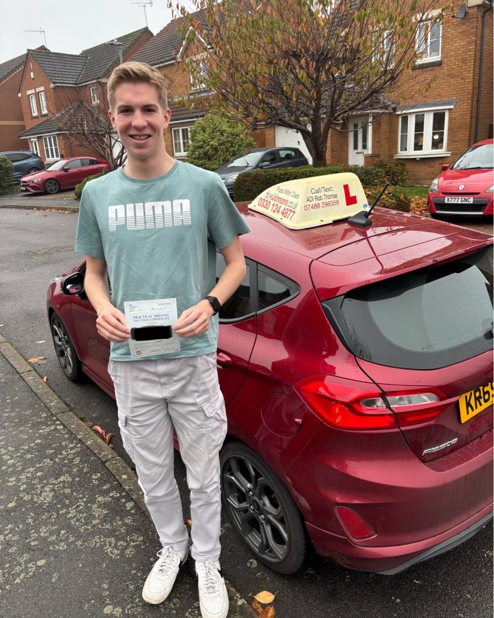 driving test pass photo of Lewis Carter