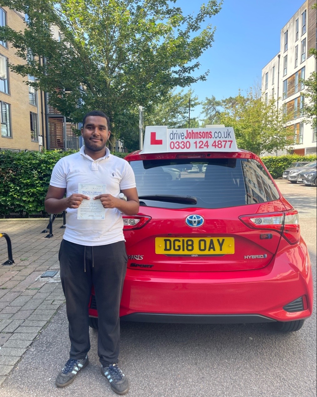 Mohamed Abbas Pass Photo