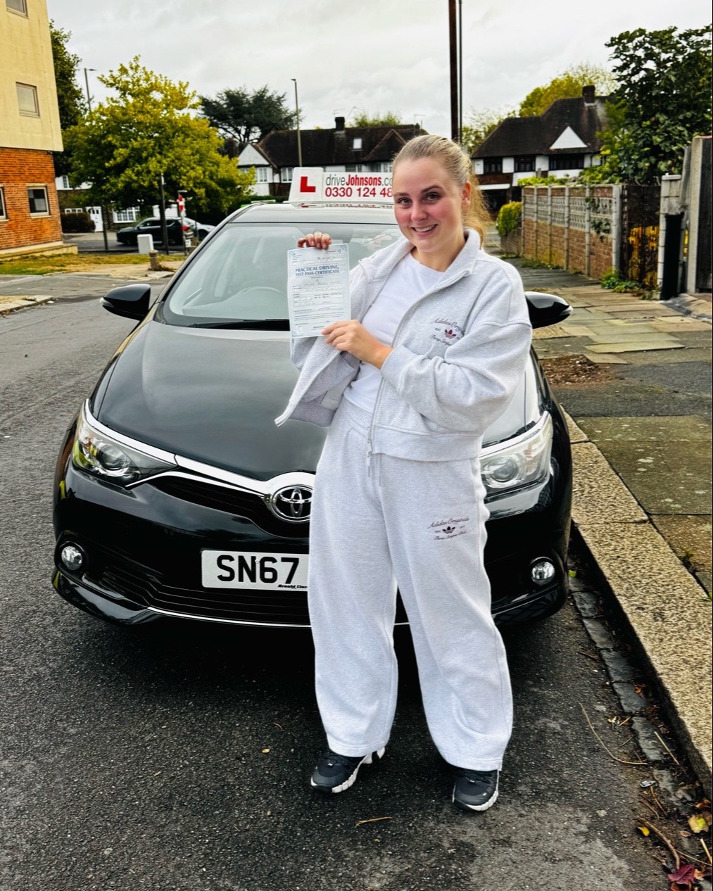 driving test pass photo of Taylee Hunter