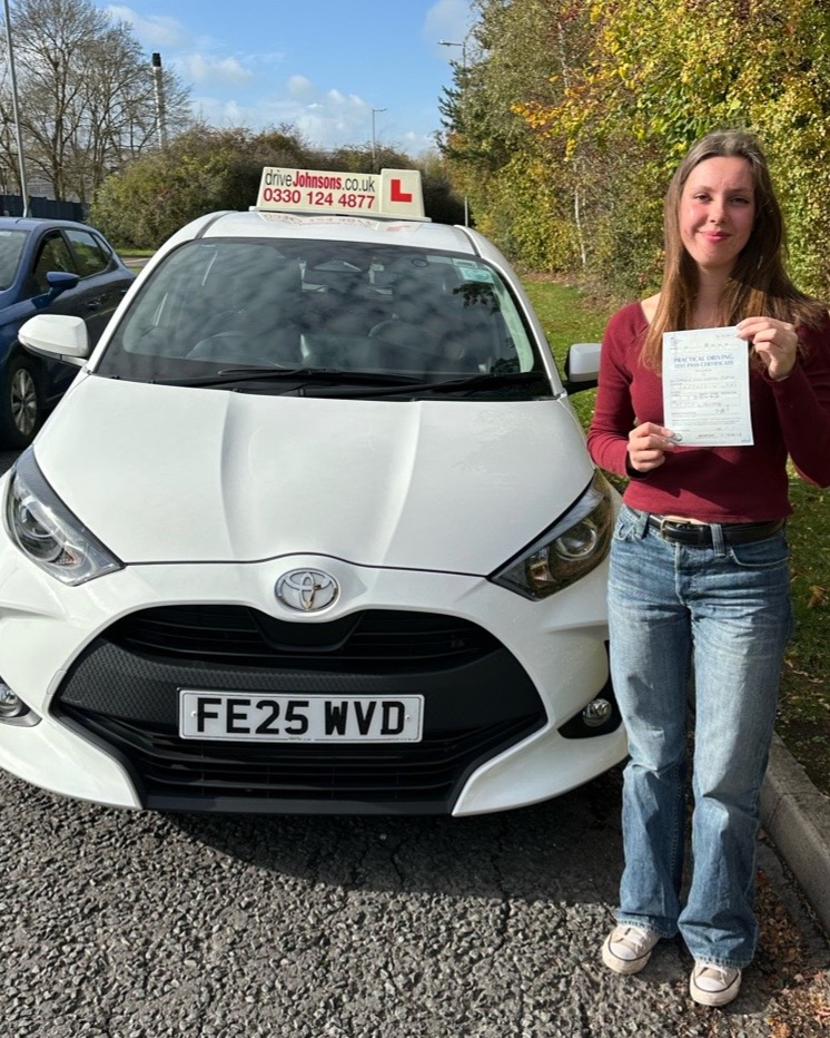 Isabelle Kidman-Pepper Pass Photo