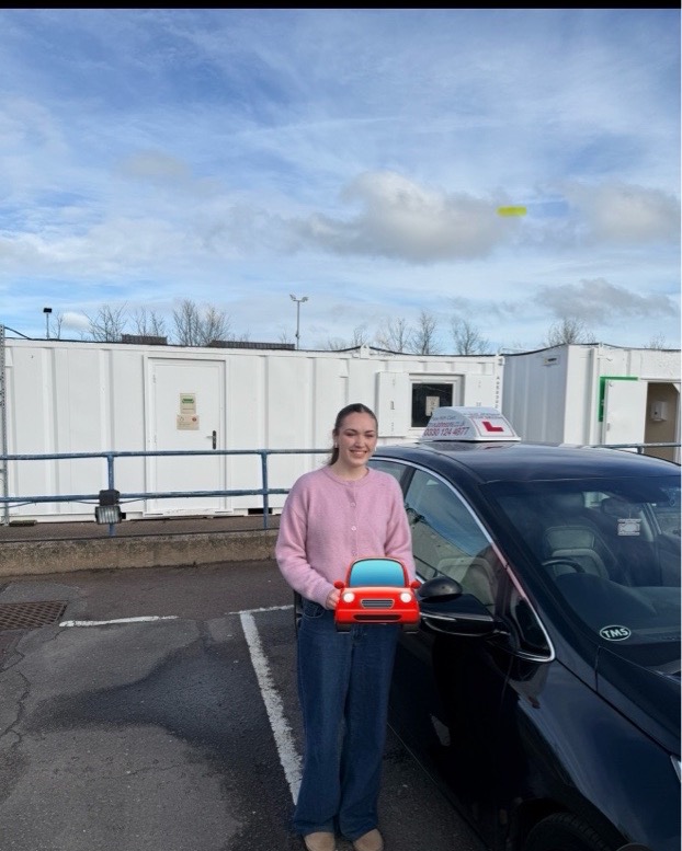 Isla Cottrell Pass Photo