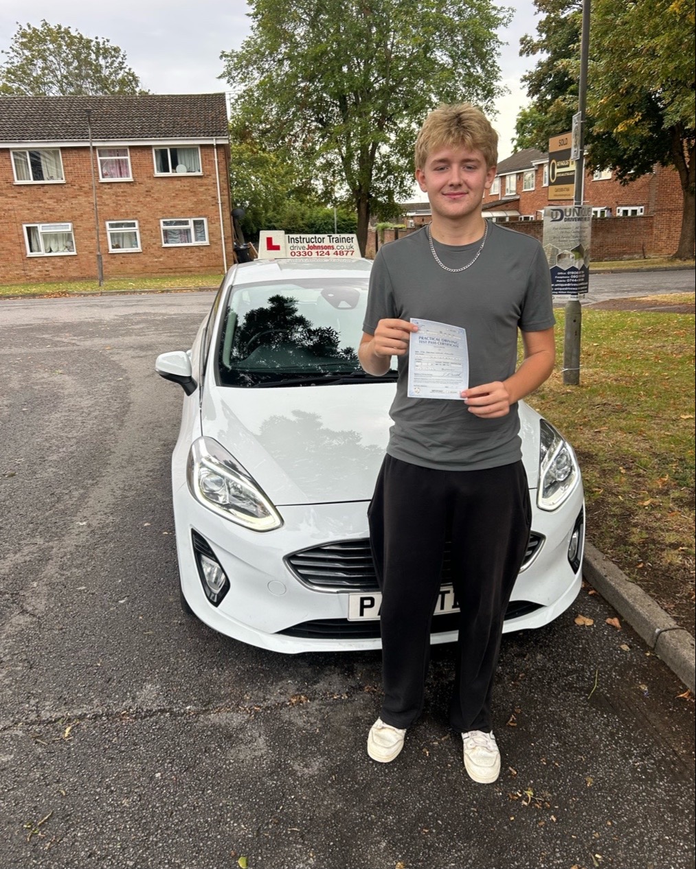 Ashton Phillips Pass Photo