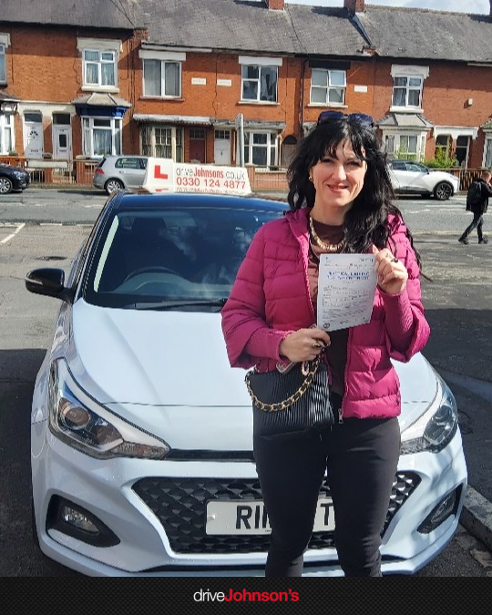 Beate Cara Pass Photo