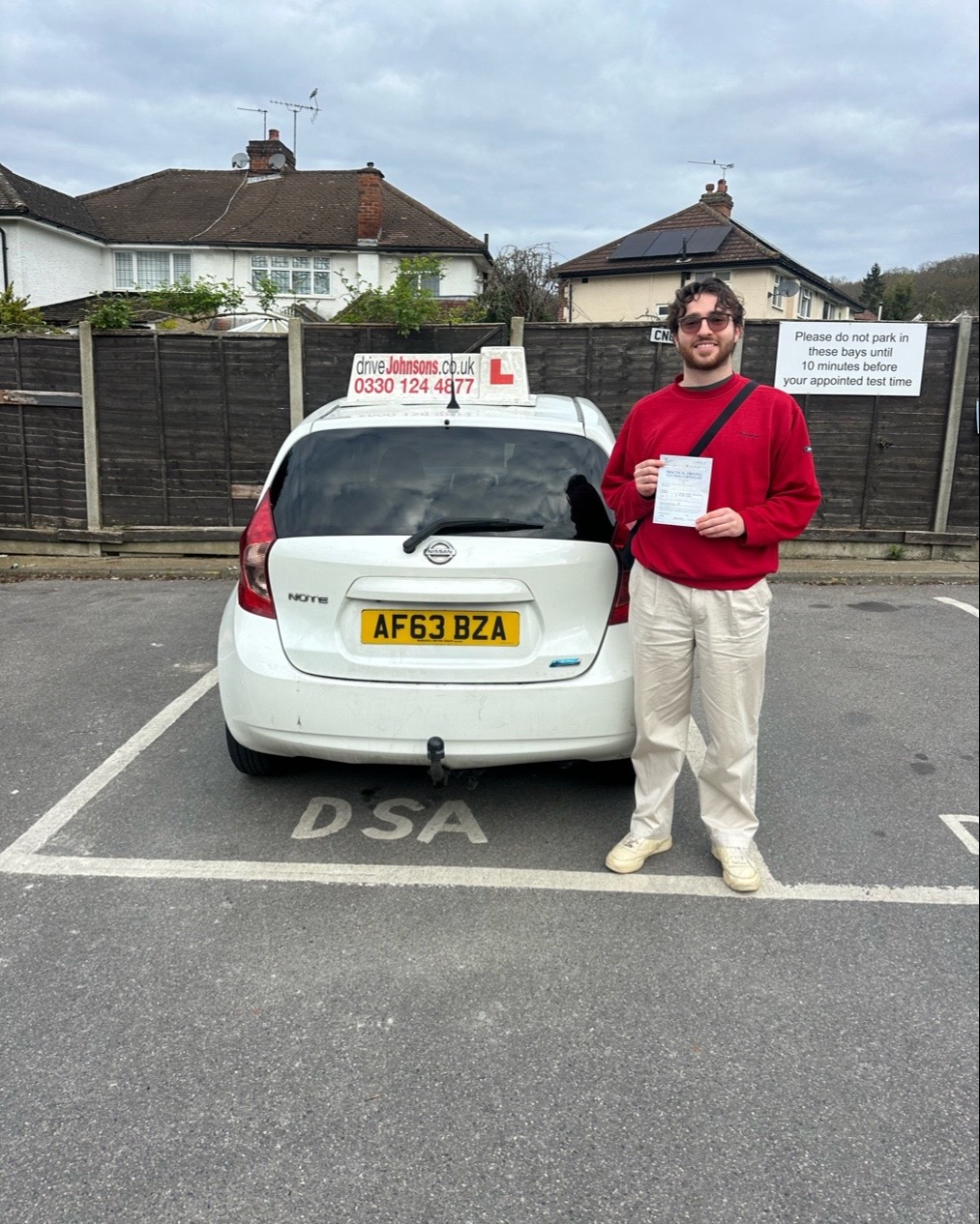 driving test pass photo of Lewis Hayhow