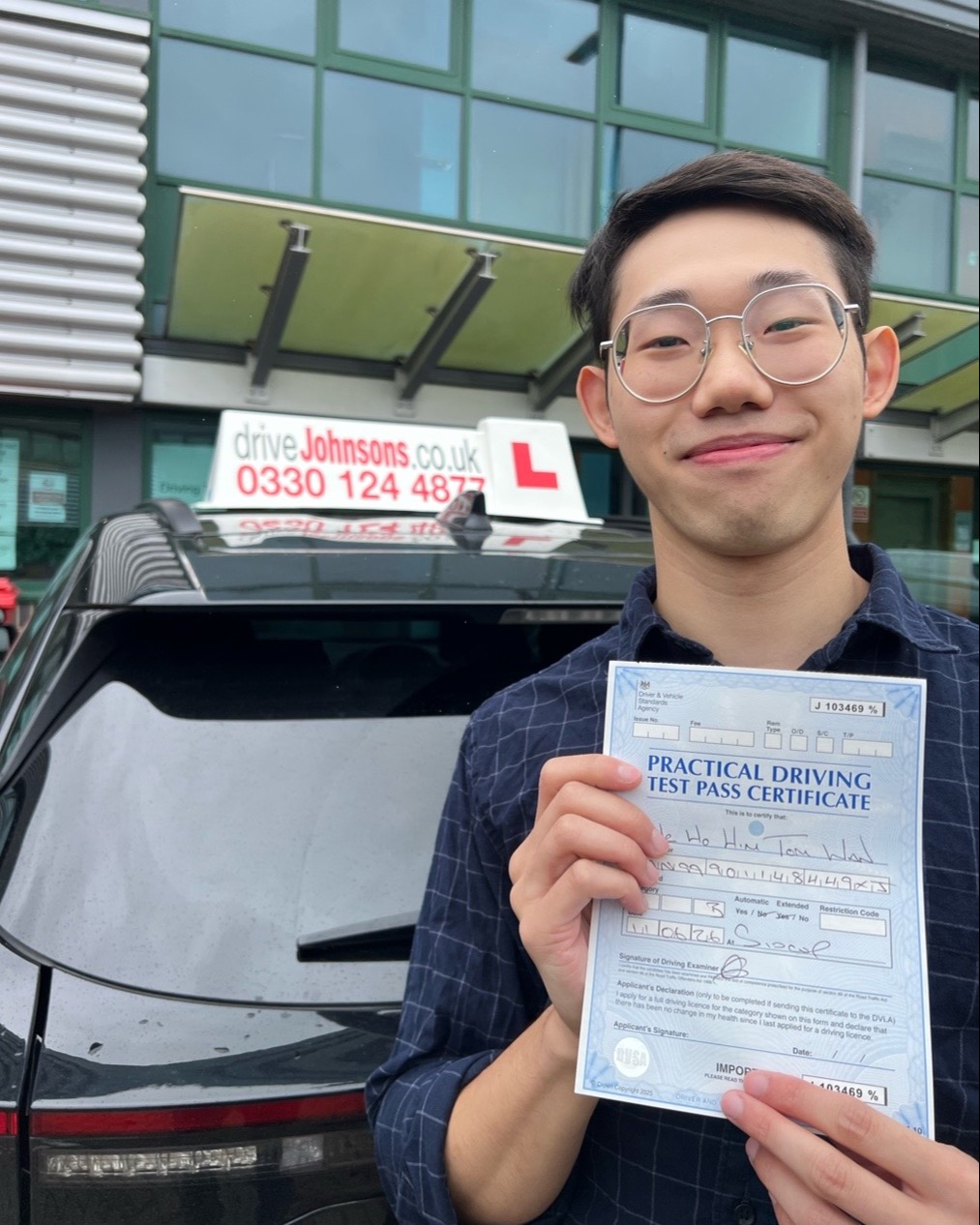Tom Wan Pass Photo