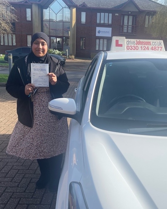 Zarah Din Pass Photo