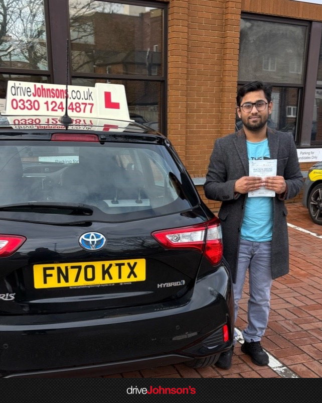 Omer Adnan Pass Photo