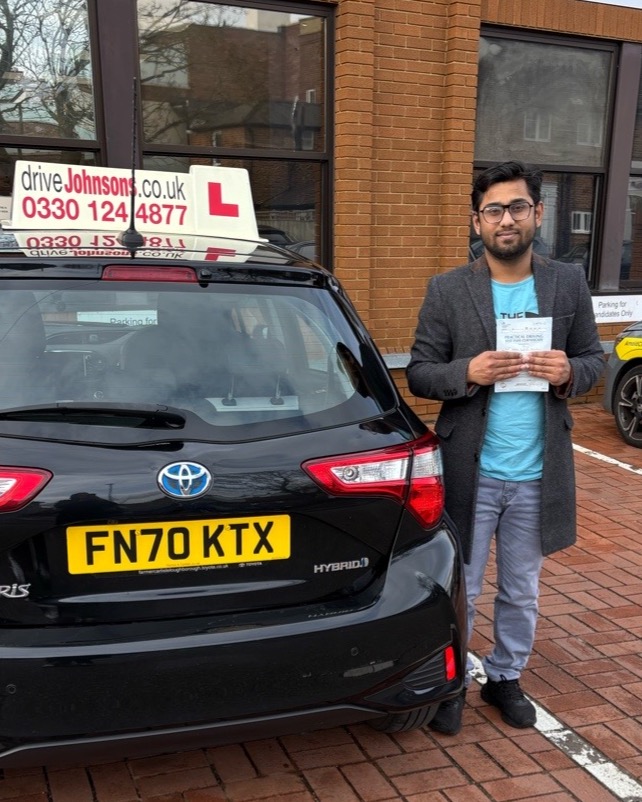 Omer Adnan Pass Photo